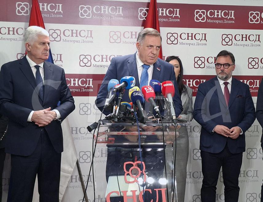 BANJA LUKA, APRIL 21 /SRNA/ – SNSD leader Milorad Dodik has stated today in Banja Luka that he is not interested in Christian Schmidt's departure from BiH and stressed that he should never have come in the first place.