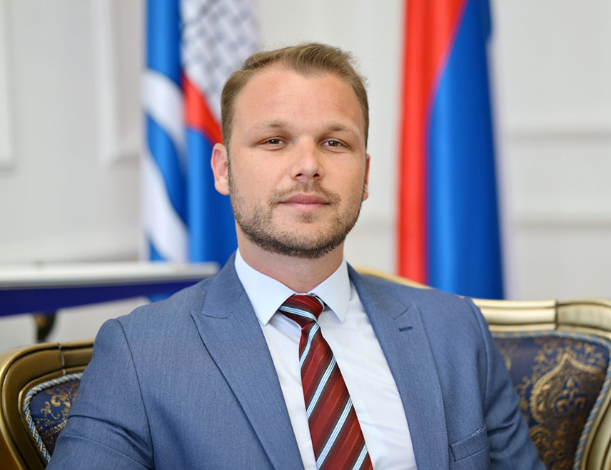 БАЊАЛУКА, 22. АПРИЛА /СРНА/ - Градоначелник Бањалуке Драшко Станивуковић честитао је Дан града и ослобођења од окупатора у Другом свјетском рату, истичући да Бањалука није само град, већ и дом.