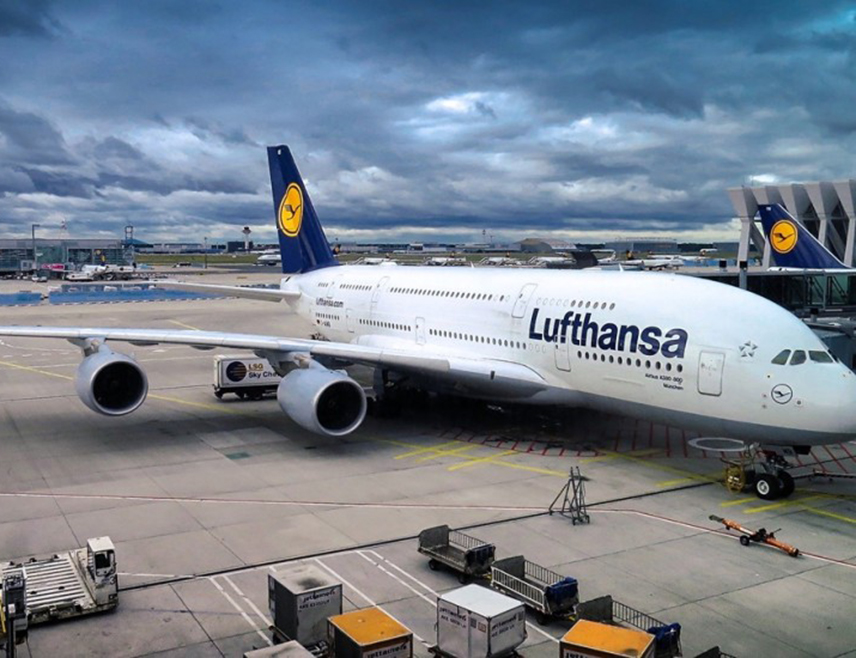 БЕРЛИН, 22. АПРИЛА /СРНА/ - Њемачка авио-компанија "Луфтханза" потврдила је да ће до октобра укинути најмање 20.000 летова због укидања подружнице "Ситилајн".