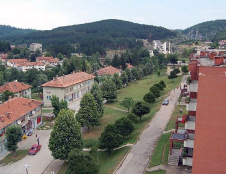 ФОЧА, 23. АПРИЛА /СРНА/ - Одборници Скупштине општине Фоча данас су донијели одлуку о оснивању апотекарске станице у Миљевини, као организационе јединице Јавне здравствене установе "Апотека Фоча", за чије функционисање ће се у наредне три године из републичког буџета издвајати по 146.000 КМ.