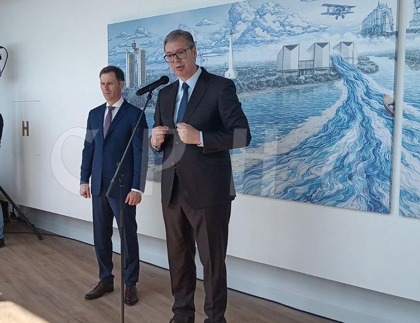 БЕОГРАД, 23. АПРИЛА /СРНА/ - Предсједник Србије Александар Вучић рекао је да се информисао о здравственом стању генерала Ратка Младића које је веома лоше и да не разумије зашто му не допусте да посљедње дане проведе ван затворске ћелије.