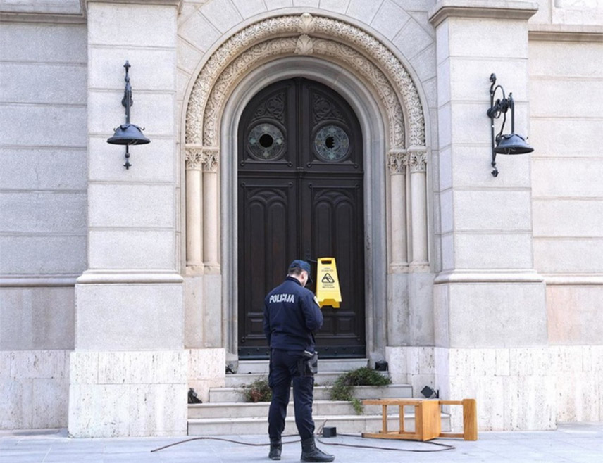 БЕОГРАД, 23. АПРИЛА /СРНА/ - Министар културе Србије Никола Селаковић изјавио је да сваки напад на српску цркву у Хрватској буди сјећања на геноцид над Србима у Независној Држави Хрватској /НДХ/ током Другог свјетског рата.