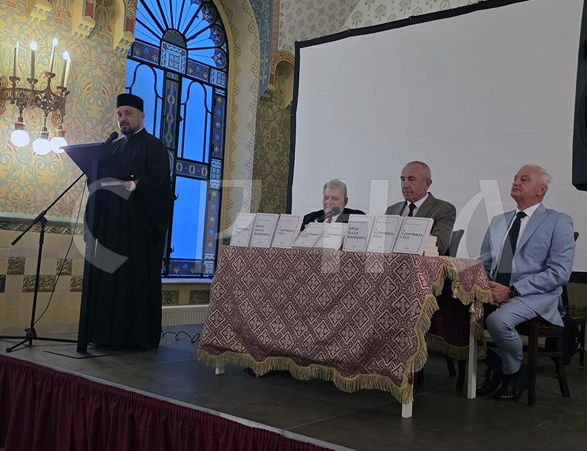 BUDAPEST, APRIL 23 /SRNA/ – The book "The End of the Vampire Ball" by Milan Ljepojević was promoted this evening at the Tekelianum in Budapest.