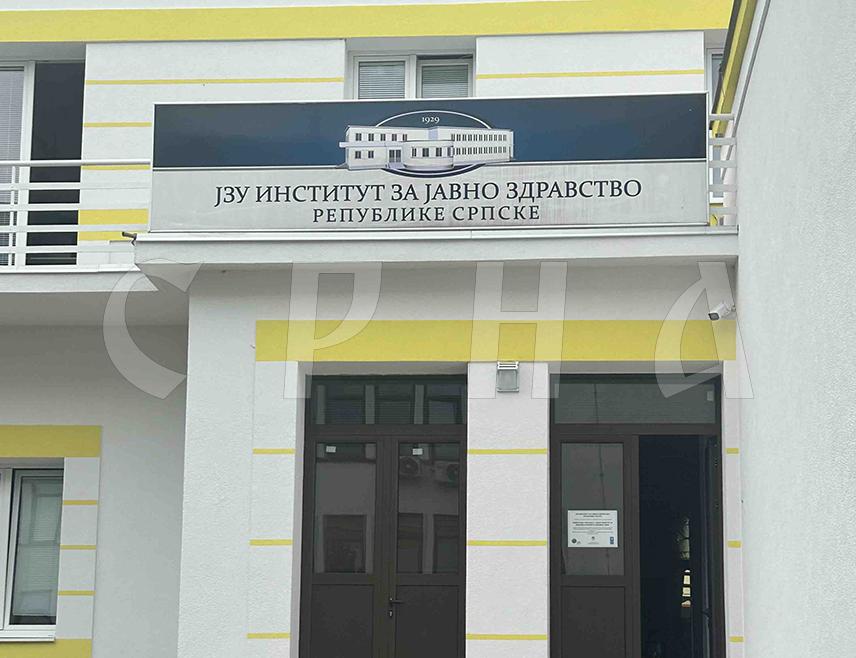 БАЊАЛУКА, 25. АПРИЛА /СРНА/ - Обухват имунизацијом у Републици Српској за 2025. годину је нижи од обухвата који је потребан за колективни имунитет, речено је Срни у Институт за јавно здравство Републике Српске.