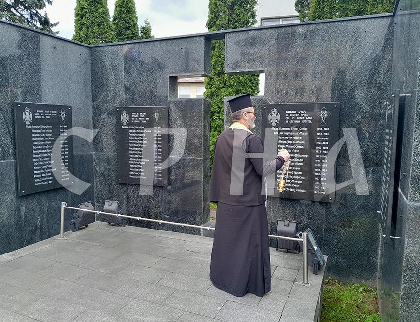 ШИПОВО, 26. АПРИЛА /СРНА/- У Шипову ће данас бити обиљежене 34 године од формирања Прве шиповачке пјешадијске бригаде Војске Републике Српске /ВРС/, у којој је у Одбрамбено-отаџбинском рату погинуло 125 бораца, а 320 их је теже или лакше рањено.