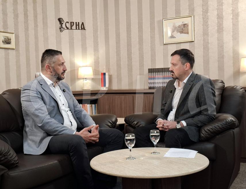 BANJA LUKA, APRIL 25 /SRNA/ - The President of the Banja Luka City Assembly, Ljubo Ninković, claims that Mayor Draško Stanivuković spent money from the city budget unlawfully.