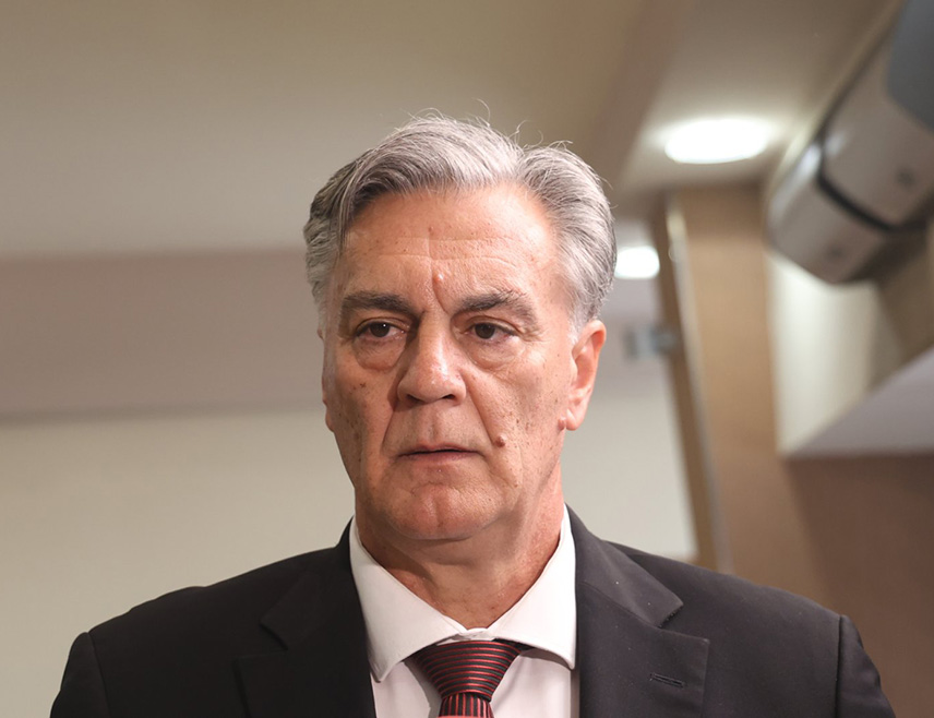 БАЊАЛУКА, 27. АПРИЛА /СРНА/ - Предсједник Републике Српске Синиша Каран присуствоваће данас у Бањалуци манифестацији "Дан фудбала", коју организује Фудбалски савез Републике Српске и Спортски журнал.