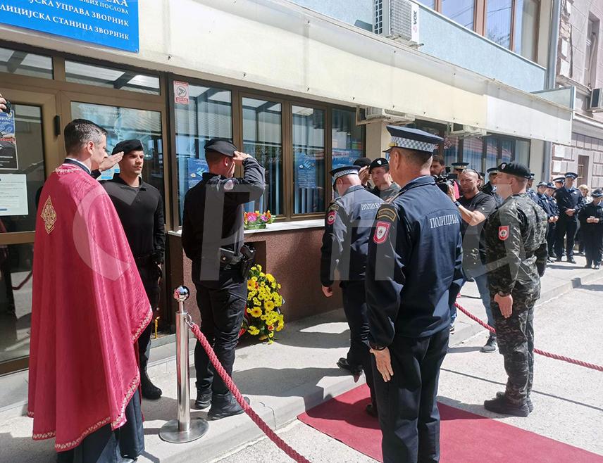 ZVORNIK, APRIL 27 /SRNA/ – Tribute has been paid today in Zvornik to police officer Dragan Đurić, who was killed in a terrorist attack on the Zvornik Police Station carried out 11 years ago by Wahhabi Nerdin Ibrić, with a reminder that no one has yet been held accountable for this heinous terrorist act.