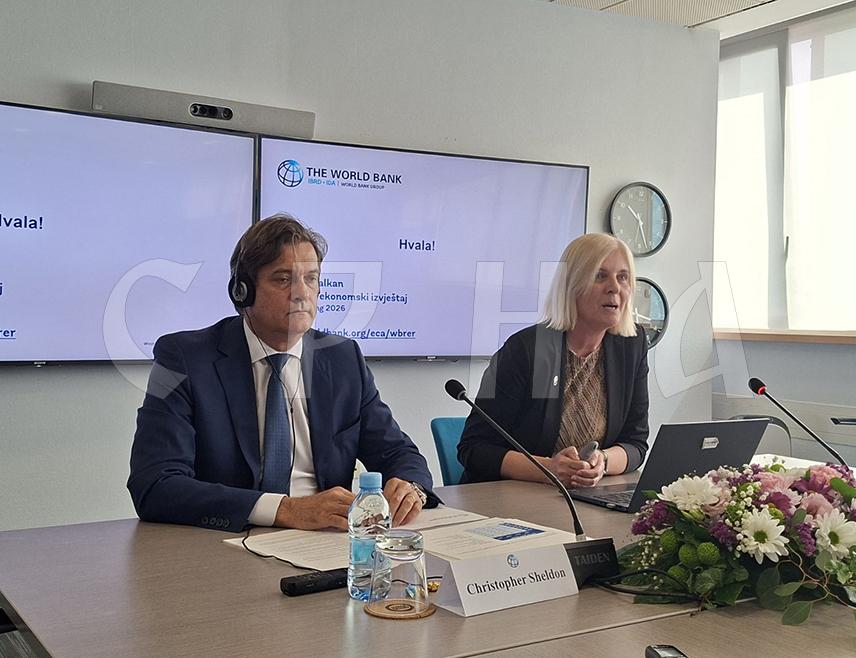 САРАЈЕВО, 29. АПРИЛА /СРНА/ - Реални раст бруто домаћег производа /БДП/ БиХ у овој години износиће 2,5 одсто, 2027. три одсто, а 2028. године 3,2 одсто, наводи се у редовном извјештају Свјетске банке.