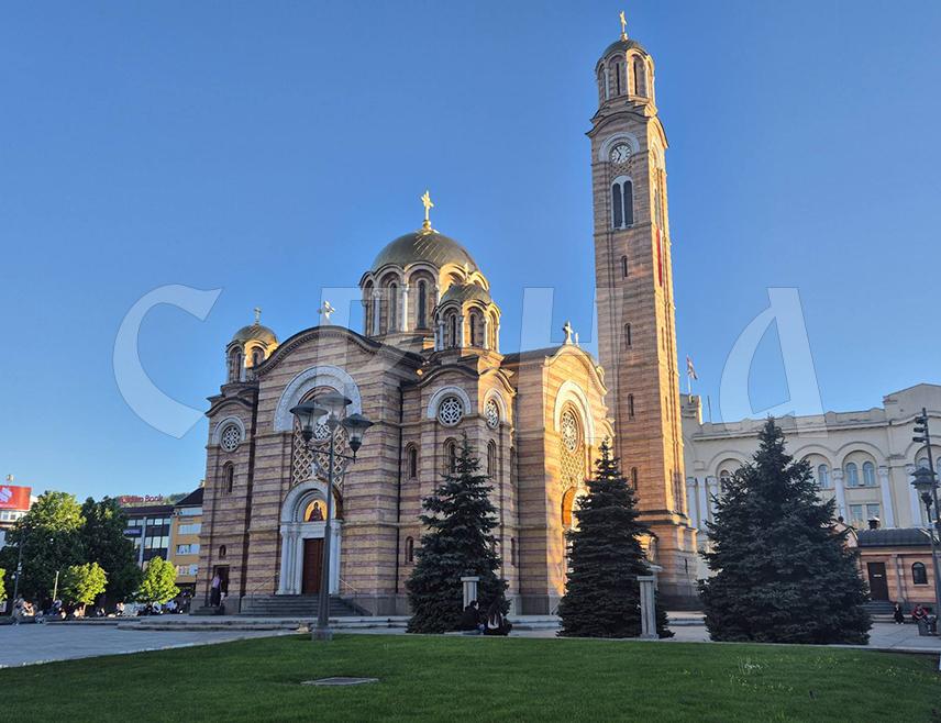 Посебан утисак оставља Крупа на Врбасу, природна оаза позната по слаповима, старим млиновима и мирном амбијенту који привлачи бројне излетнике