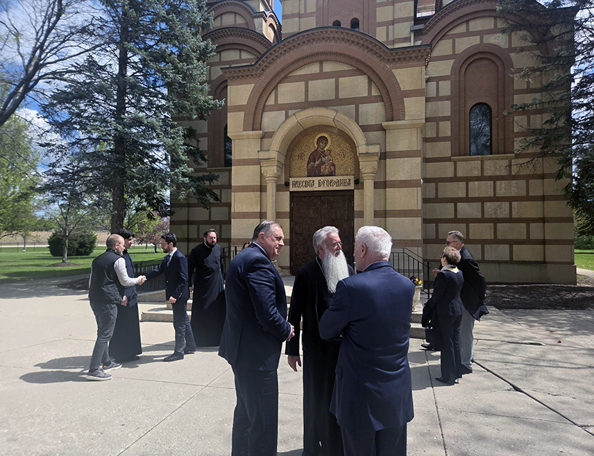 LIBERTYVILLE, MAY 3 /SRNA/ - SNSD President Milorad Dodik visited the Nova Gračanica Monastery in Libertyville and said he was leaving the United States satisfied after seeing how Serbs in America rally around their Church.