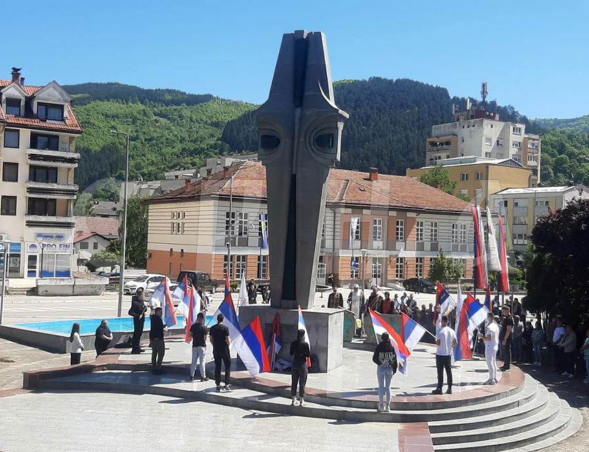 ФОЧА, 4. МАЈА /СРНА/ - Борачка организација Фоча обиљежила је данас 34 године од формирања Самосталног одреда "Драган Николић", која је ратну славу стекла на ратиштима широм Републике Српске и била препознатљива по неустрашивости и витештву својих бораца.