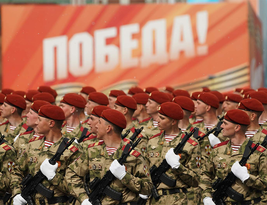МОСКВА, 9. МАЈА /СРНА/ - Свечана војна парада поводом Дана побједе над фашизмом у Другом свјетском рату почела је на Црвеном тргу у Москви.