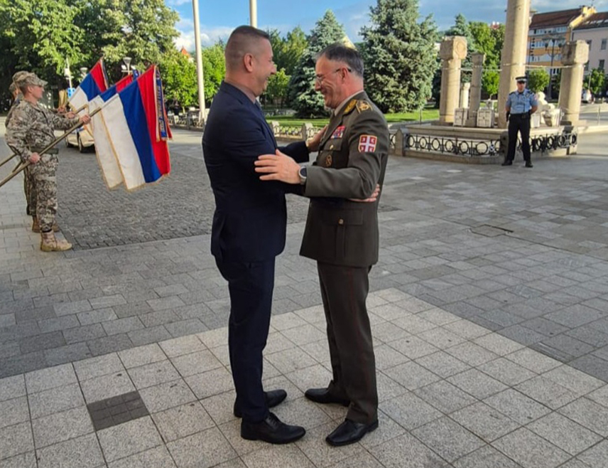 БАЊАЛУКА, 11. МАЈА /СРНА/ - Поводом обиљежавања Дана Војске Републике Српске у Културном центру Бански двор у Бањалуци почео је концерт Војног и полицијског оркестра.