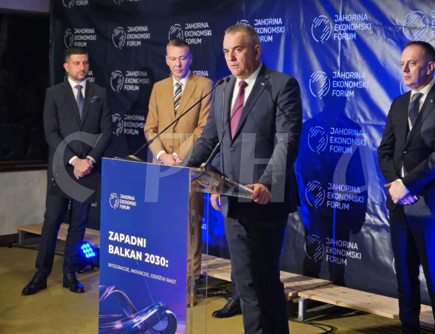 ЈАХОРИНА, 12. МАЈА /СРНА/ - Премијер Републике Српске Саво Минић најавио је да ће ускоро бити представљен национални четворогодишњи програм, што ће представљати озбиљан пројекат.