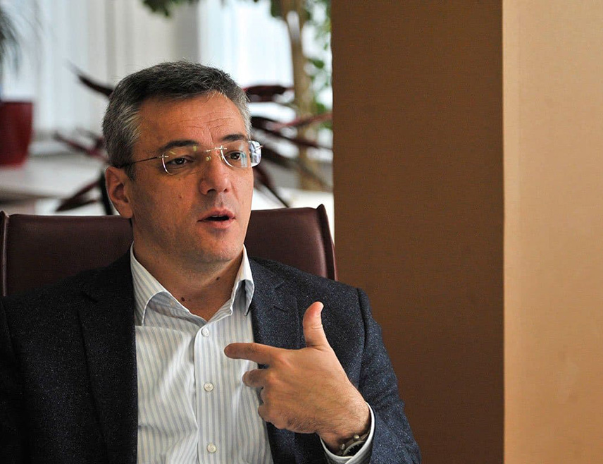 SARAJEVO, MAY 13 /SRNA/ - Erasing all Christian Schmidt's decisions is necessary in order for anything in BiH to return to even a minimally acceptable state, at least from the standpoint of international law principles and the role of the UN Security Council, legal expert Ognjen Tadić told SRNA.