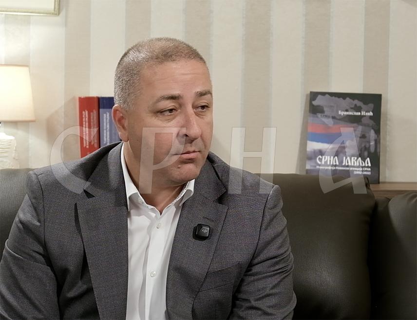 БАЊАЛУКА, 23. МАЈА /СРНА/ - Вршилац дужности директора предузећа "Путеви Републике Српске" Мирослав Јанковић изјавио је Срни да би обилазница око Требиња могла у потпуности бити завршена до краја 2027. године, те истакао да су у Херцеговини у току и припреме за изградњу треће траке на дионици Љубиње-Жегуља.