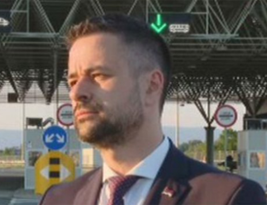 ГРАДИШКА, 19. МАЈА /СРНА/ - Министар финансија и трезора у Савјету министара Срђан Амиџић поручио је вечерас у Градишци након отварања новог граничног прелаза да мржња ништа добро никада није створила и да оно што је исправно увијек на крају побиједи.