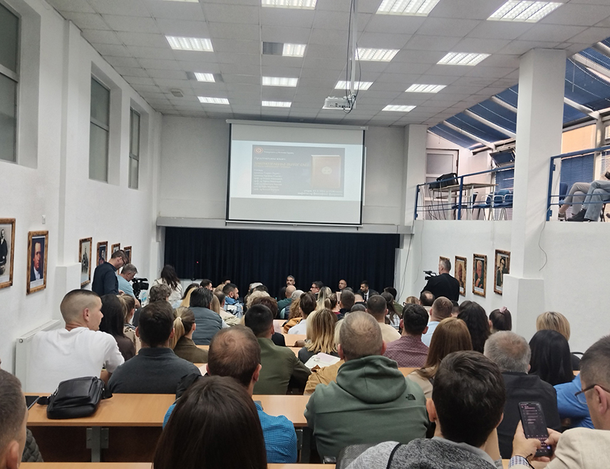 ПАЛЕ, 19. МАЈА /СРНА/ - На Филозофском факултету Универзитета Источно Сарајево вечерас је, у оквиру Дана овог факултета, представљен превод сарајевског преписа Законоправила Светог Саве, једног од најдрагоцјенијих писаних споменика написаног на српском језику.