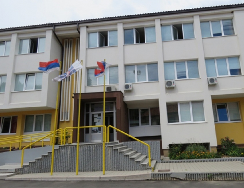 НЕВЕСИЊЕ, 20. МАЈА /СРНА/ - Скупштина општине Невесиње сутра ће на свечаној сједници, поводом крсне славе ове локалне заједнице - Спасовдана, уручити Повељу општине вршиоцу дужности директора "Аутопутева Републике Српске" Радовану Вишковићу за изузетан допринос развоју инфраструктуре и унапређењу квалитета живота грађана   током трајања мандата предсједника Владе Републике Српске.