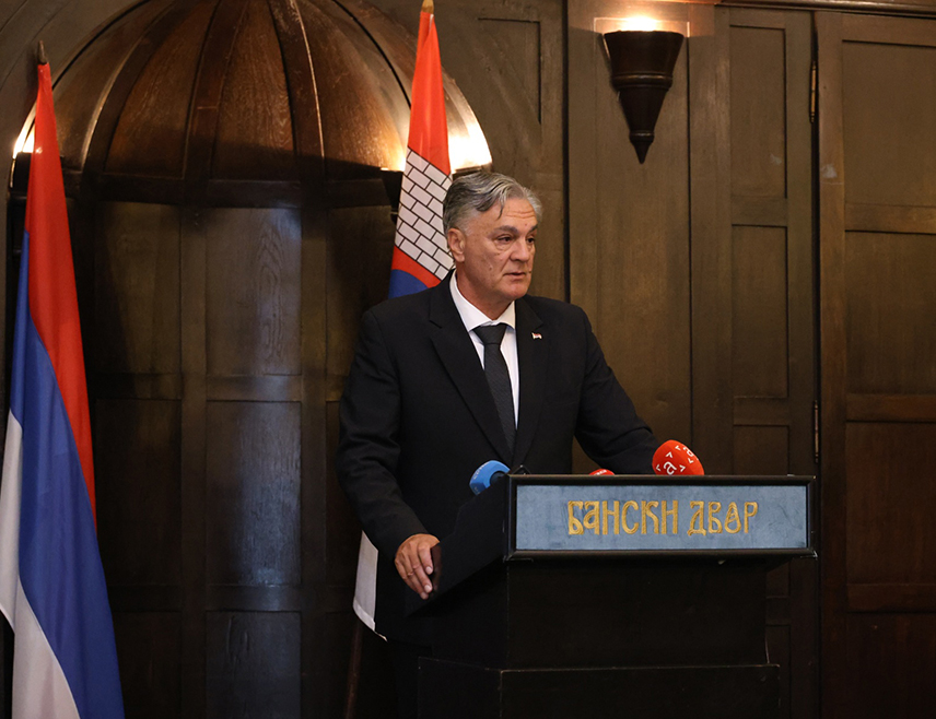 BANJA LUKA, MAY 21 /SRNA/ - Republika Srpska President Siniša Karan said that longtime president of the Banja Luka Association of WWII Camp Inmates Dobrila Kukolj will be remembered as a woman who experienced evil but did not allow it to defeat humanity, stressing that her testimonies about the suffering of Jasenovac inmates are a lasting reminder of the importance of remembering victims and preserving the dignity of the people.