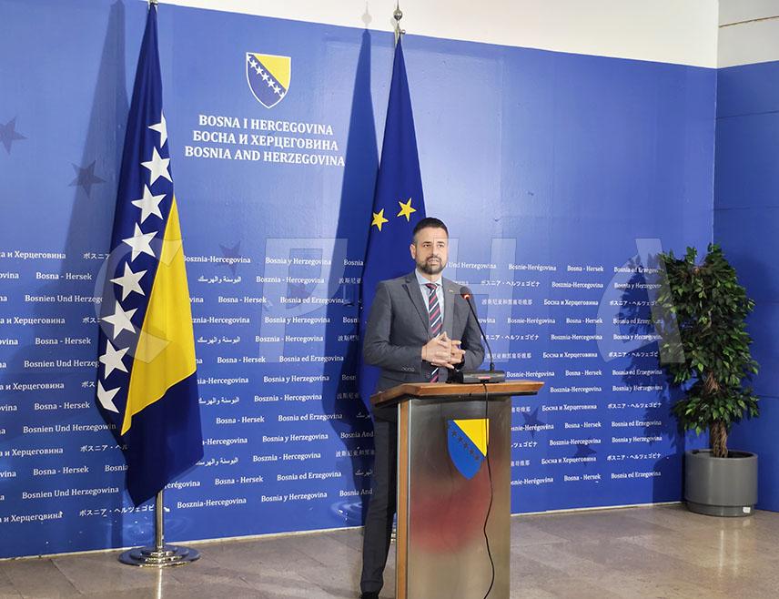 САРАЈЕВО, 21. МАЈА /СРНА/ - Савјет министара утврдио је данас Нацрт буџета институција и међународних обавеза БиХ за ову годину у износу од 1,5 милијарди КМ, потврдио је министар финансија и трезора Срђан Амиџић.