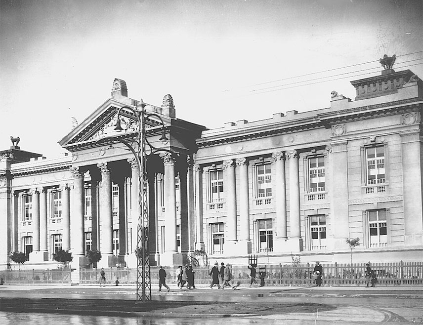 BIJELJINA, MAY 23 /SRNA/ - The University Library in Belgrade, whose construction began in 1921 with the support of the Carnegie Endowment, was opened on May 24, 1926.