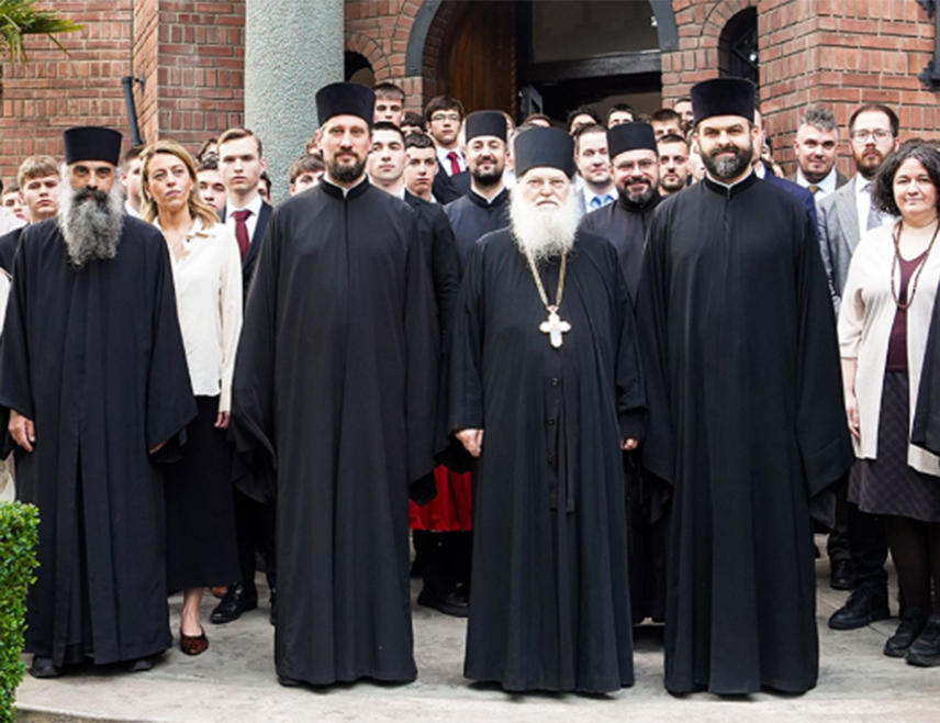 BELGRADE, MAY 23 /SRNA/ - The Abbot of the Vatopedi Monastery on Mount Athos, Ephraim, visited the St. Sava Theological Seminary in Belgrade, where he donated an icon of the Holy Belt of the Most Holy Theotokos.