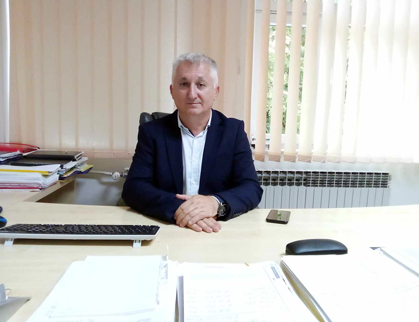 DVOR, MAY 23 /SRNA/ - For the municipality of Dvor, it would be best not to receive any compensation for radioactive waste, and Croatia is the only country that first made a political decision on where to store such waste and is now trying to prove that the location is suitable, Dvor Mayor Nikola Arbutina told SRNA.