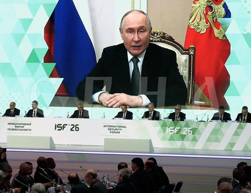 МОСКВА, 28. МАЈА /СРНА/ - Предсједник Руске Федерације Владимир Путин поздравио је учеснике првог Међународног форума за безбједност и поручио да су овакви репрезентативни глобални састанци и директан стручни дијалог посебно потребни данас, јер се свијет суочава са озбиљним изазовима.