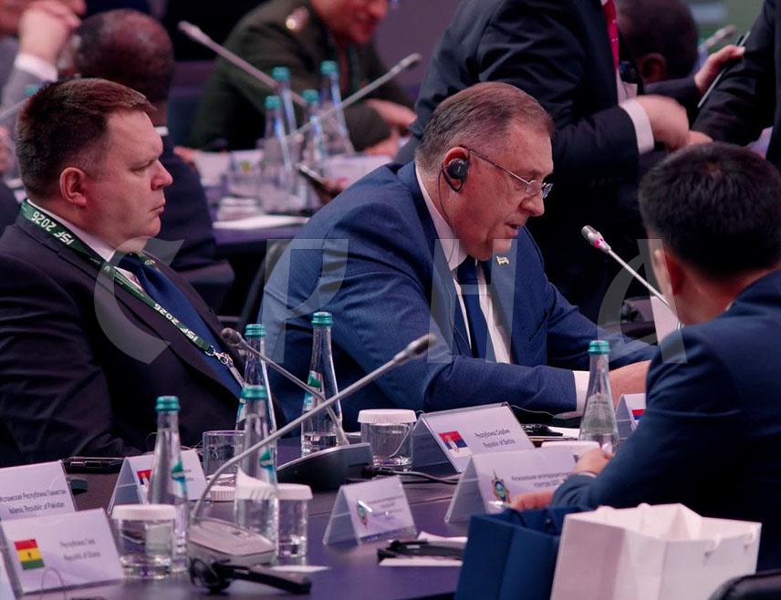 MOSCOW, MAY 28 /SRNA/ – SNSD Leader Milorad Dodik said at the International Security Forum in Moscow that the EU is transforming from a political into a military alliance, which is very dangerous for the Serb people and Srpska, and that it sees the Russian Federation as a geopolitical opponent.