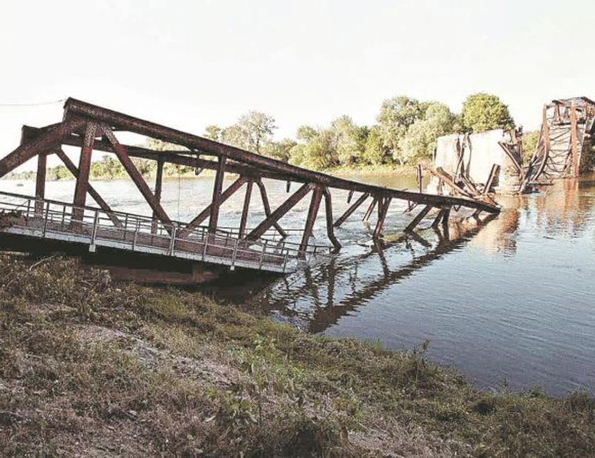 BIJELJINA, MAY 29 /SRNA/ – During the NATO bombing campaign against the Federal Republic of Yugoslavia, NATO aircraft destroyed the bridge over the Velika Morava River near Varvarin on May 30, 1999, killing 11 civilians.