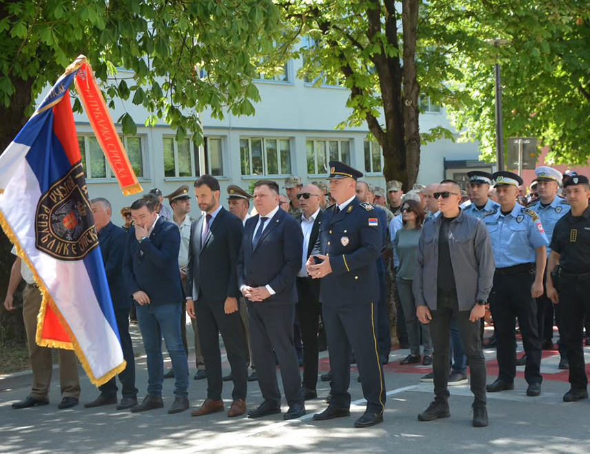 ПРИЈЕДОР, 30. МАЈА /СРНА/ - У Приједору је данас обиљежен Дан одбране града у Одбрамбено-отаџбинском рату и 84 године од његовог ослобођења у Другом свјетском рату.