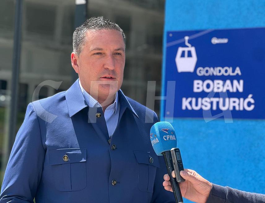 JAHORINA, JUNE 2 /SRNA/ - From today, Poljice Cable Car bears the name of Boban Kusturić, the President of the Supervisory Board of the Jahorina Olympic Center Nedeljko Elek told SRNA.