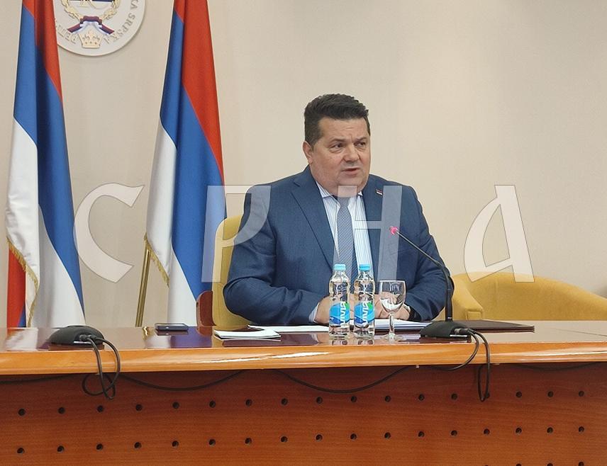 BANJA LUKA, JUNE 4 /SRNA/ – Republika Srpska National Assembly Speaker Nenad Stevandić says that the collapse of negotiations on the selection of a high representative is the best proof of the position’s absurdity.