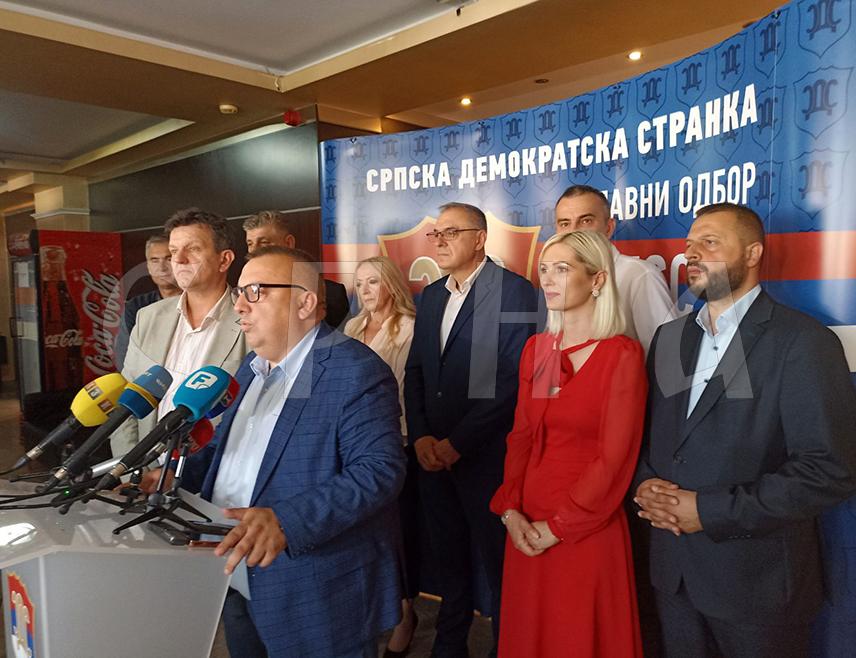 ИСТОЧНА ИЛИЏА, 7. ЈУНА /СРНА/ - Кандидат СДС на предстојећим октобарским изборима за предсједника Републике Српске је Бранко Блануша, рекао је предсједник Главног одбора странке Јовица Радуловић.