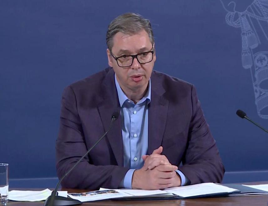 БЕОГРАД, 8. ЈУНА /СРНА/ - Предсједник Србије Александар Вучић поручио је да су Срби на Косову и Метохији на протеклим изборима невјероватном већином показали гдје виде себе и своју земљу, као и да су постигли изузетан резултат у атмосфери великих притисака и хапшења.