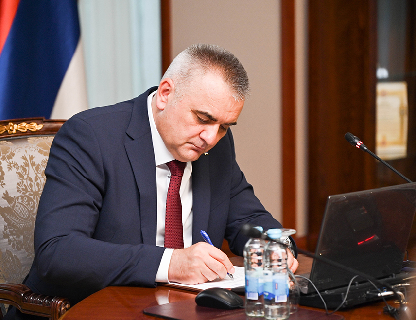 БАЊАЛУКА, 11. ЈУНА /СРНА/ - Предсједник Владе Републике Српске Саво Минић рекао је да ће кроз ребаланс буцета Републике Српске за ову годину бити реализован већи број активности које је раније најавила Влада.