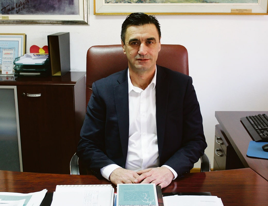 TРЕБИЊЕ, 15. ЈУНА /СРНА/ - Предстојећа конференција у Tребињу "Градимо регион" има велики значај јер ће учесници на њој размијенити мишљења о великим инфраструктурним пројектима који се реализују у Српској и у региону, изјавио је данас Срни директор Хидроелектрана на Tребишњици /ХЕT/ Гордан Мишељић.