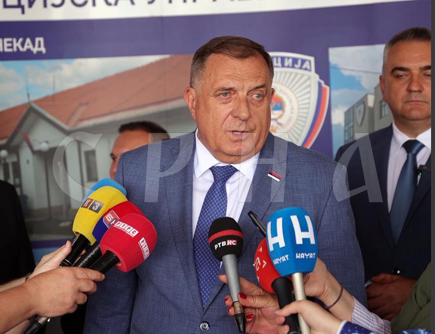 ПАЛЕ, 19. ЈУНА /СРНА/ - Предсједник Милорад Додик изјавио је данас на Палама да се често чује да је полиција Републике Српске најбоља полицијска агенција на нивоу БиХ, али да се тежи да буде и једна од најбољих у региону.
