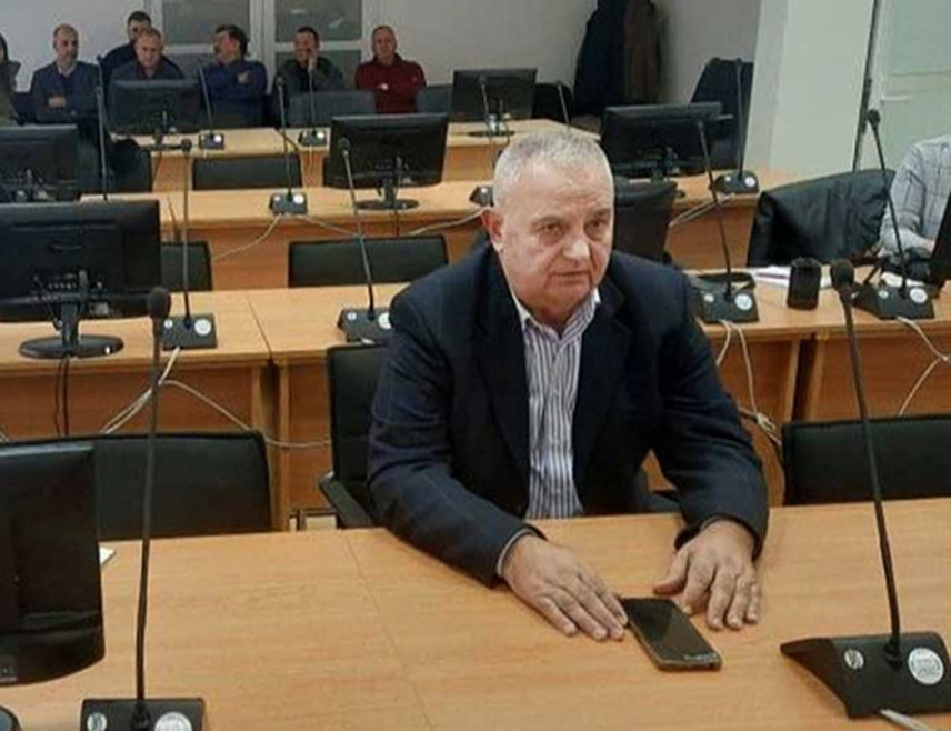 ДОБОЈ, 24. ЈУНА /СРНА/ - Окружни суд у Добоју осудио је неправоснажно на седам година затвора ратног команданта 221. брдске бригаде такозване Армије БиХ Џемала Јукана због ратног злочина над српским цивилима на подручју добојског насеља Бољанић.