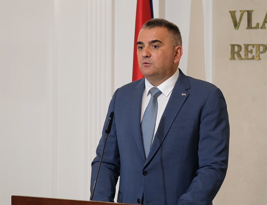 BANJA LUKA, JUNE 27 /SRNA/ – Republika Srpska Prime Minister Savo Minić extended greetings to the commander and members of the Third Infantry /Republika Srpska/ Regiment, as well as former members of the Republika Srpska Army, on the occasion of Vidovdan/St. Vitus Day, the patron saint's day of the Republika Srpska Army, stressing that it is a day to remember those who stood in defence of Republika Srpska when it was most needed.