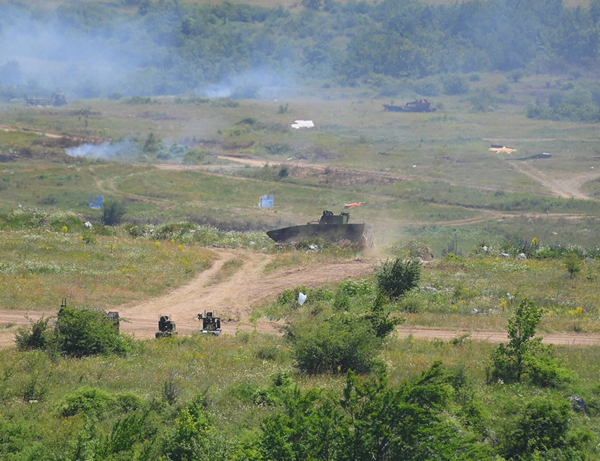 BELGRADE, JUNE 28 /SRNA/ – Serb BiH Presidency member Željka Cvijanović said that the successful live-fire exercise with modern military equipment and weapons systems at the Pasuljanske Livade training ground on Vidovdan is yet another confirmation of the strength, readiness and professionalism of the Serbia’s Armed Forces.