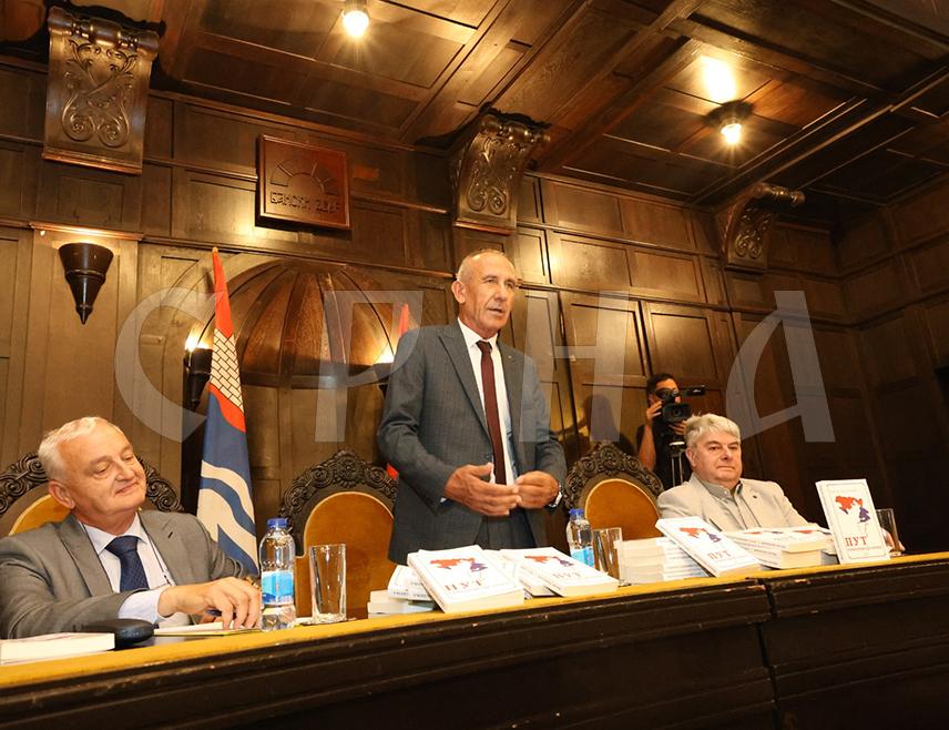 BANJA LUKA, July 3 /SRNA/ – The book "Path of Self-Determination" by Milan Ljepojević was promoted in Banja Luka on Thursday, and Head of the Club of Others in the Council of Peoples of Republika Srpska Franc Šošnja said during the promotion that the path of Republika Srpska is self-determination.