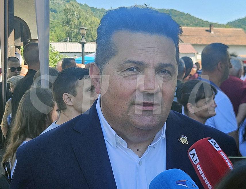 BRATUNAC, JULY 4 /SRNA/ – Republika Srpska National Assembly Speaker Nenad Stevandić has stated today in Bratunac that the suffering of Serbs in the Central Podrinje and Birač is Muslim crime against innocent Serb civilians and an attempt to exterminate the population of the area.