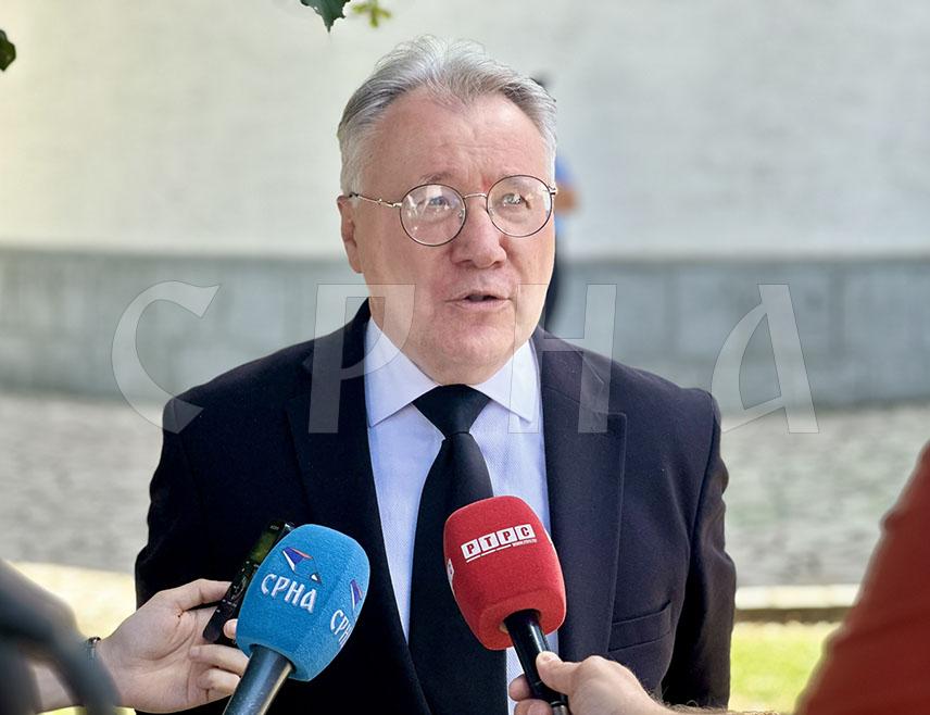 BRATUNAC, JULY 4 /SRNA/ – Russian Ambassador to BiH Igor Kalabukhovhas said today in Bratunac that everyone must be aware of the tragic suffering of Serbs in Central Podrinje and Birač.
