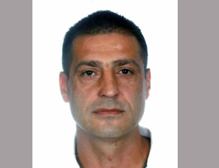 ЧАКОВЕЦ, 5. ЈУЛА /СРНА/ - Полицијска управа међимурска објавила је фотографију мушкарца осумњиченог за покушај убиства у Чаковцу за којим трага и апелује на грађане да му се не приближавају уколико га уоче, ради властите безбједности, већ да га пријаве полицији.