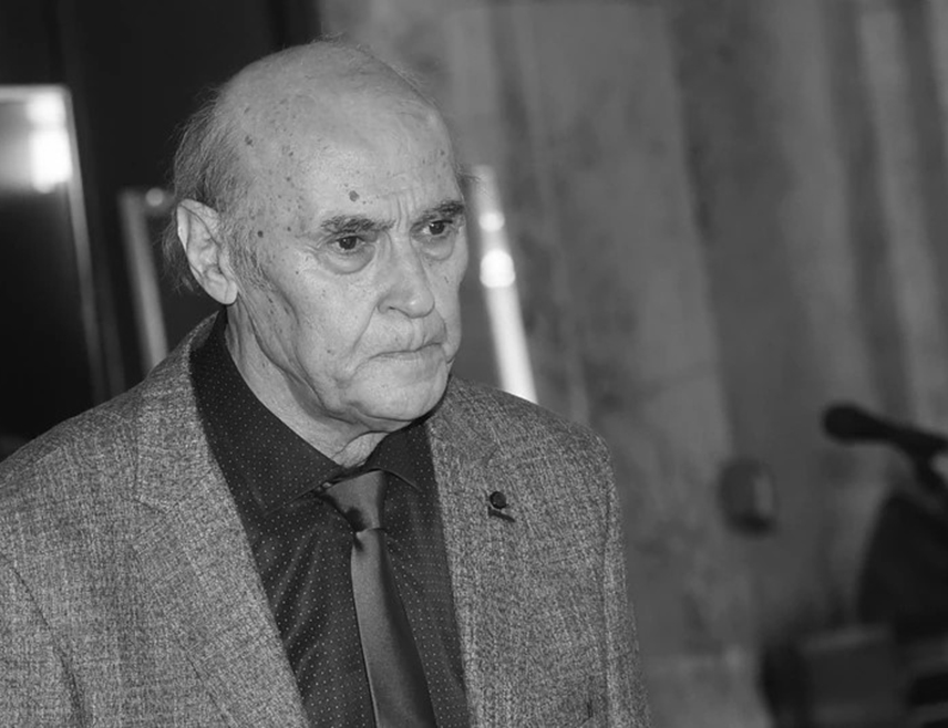 БЕОГРАД, 7. ЈУЛА /СРНА/ - Пјевач народне музике Андрија Бајић преминуо је данас у 89. години на ВМА у Београду од посљедица можданог удара.