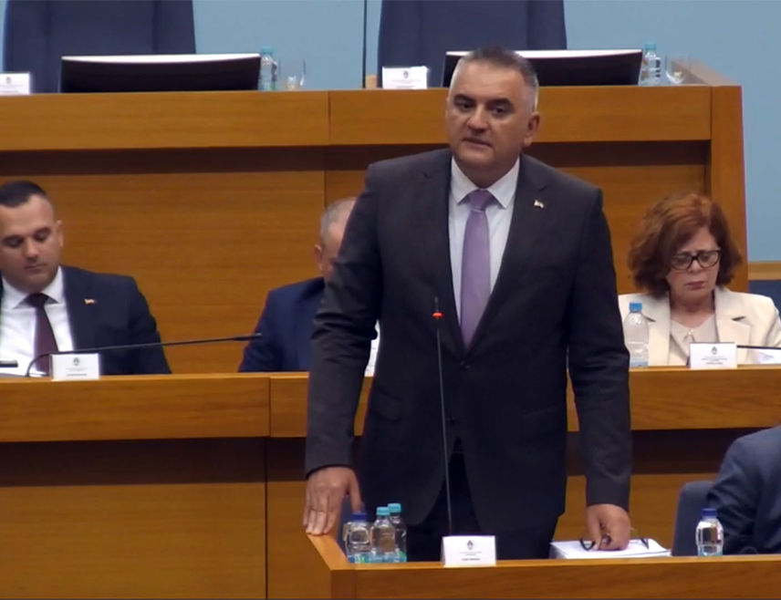 BANJALUKA, JULY 7 /SRNA/ - The Prime Minister of Republika Srpska, Savo Minić, said he believes that on January 9, for Republika Srpska Day, he will address the citizens as the President of Republika Srpska, and the SNSD leader, Milorad Dodik, as the Prime Minister of Republika Srpska.
