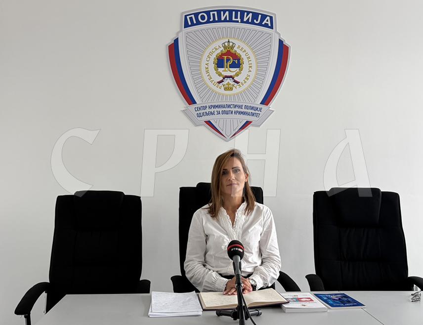 ИСТОЧНО САРАЈЕВО, 8. ЈУЛА /СРНА/ – На подручју Полицијске управе Источно Сарајево у посљедњих годину дана забиљежен је знатан пораст пријава злоупотребе личних података, платних картица и текућих рачуна путем интернета и различитих дигиталних платформи, рекла је Срни инспектор за високотехнолошки криминалитет у Министарству унутрашњих послова Републике Српске Горјана Цвијетић.